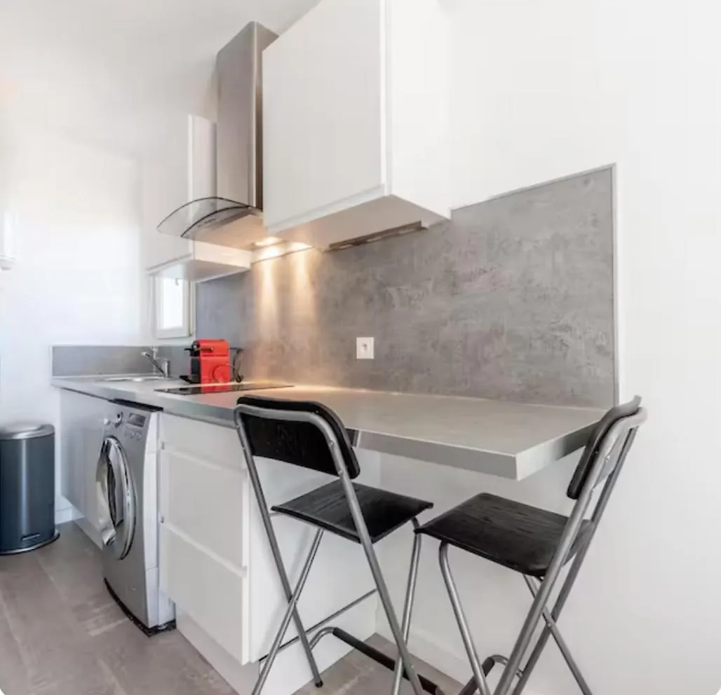 Charmant Studio Ideal Pour Couple La Garde  0*, La Garde (Var) France