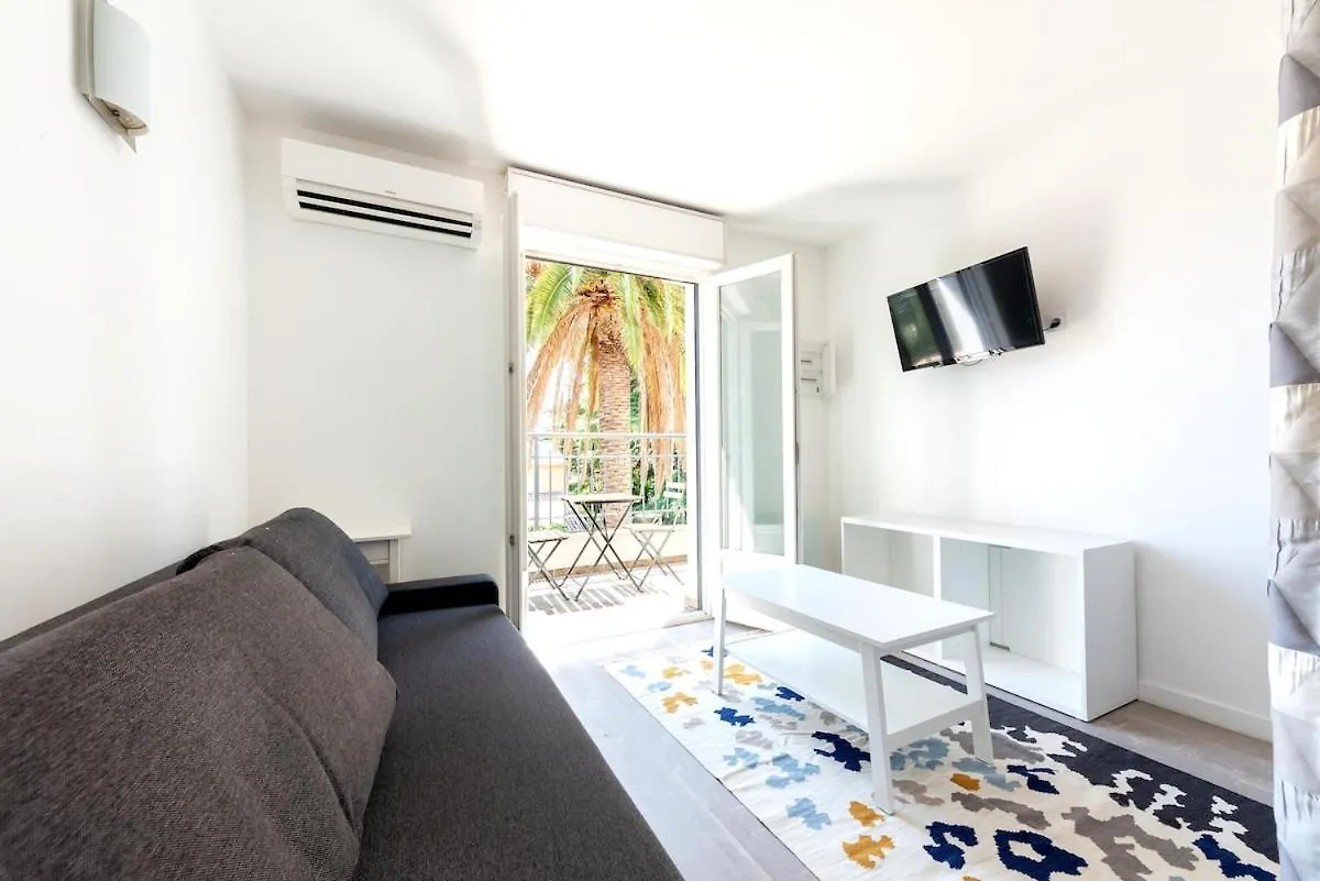 Charmant Studio Ideal Pour Couple La Garde  France